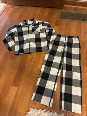 Old Navy Black and White Buffalo Plaid Kids Pajama Set